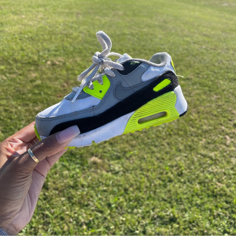 Boy Nike Max (NOT SOLD)